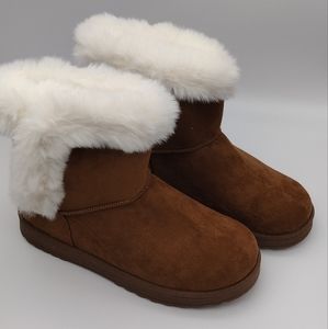 New SO Paulina Chestnut color size 9 Boots